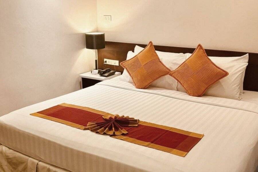 I Residence Hotel Sathorn - SHA Plus hotel bedroom