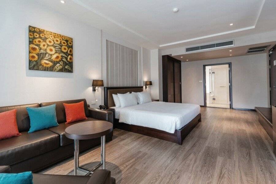 The Dawin Hotel hotel bedroom