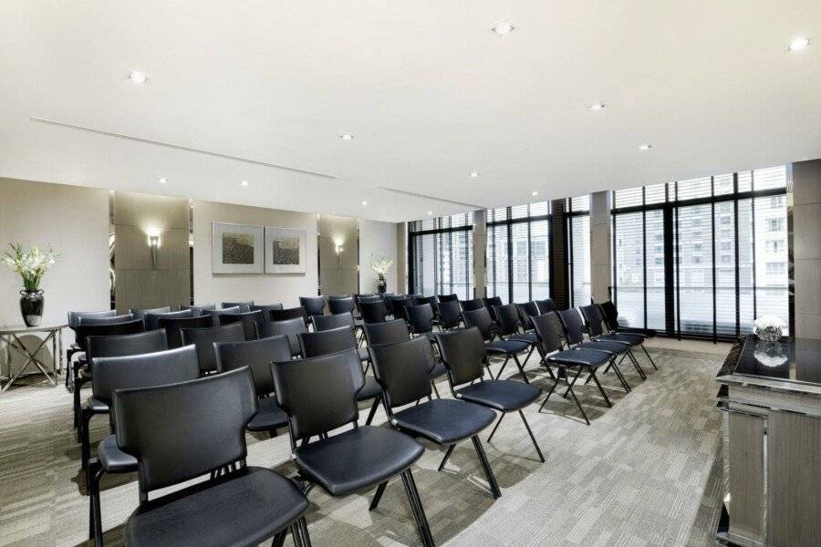 Centre Point Chidlom conference room,meeting room