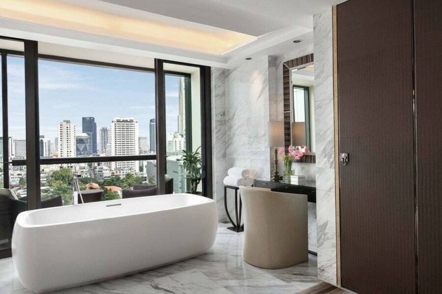 Siam Kempinski Hotel bathtub,ocean view