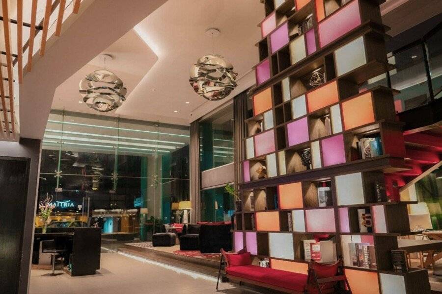 Park Plaza Soi 18 