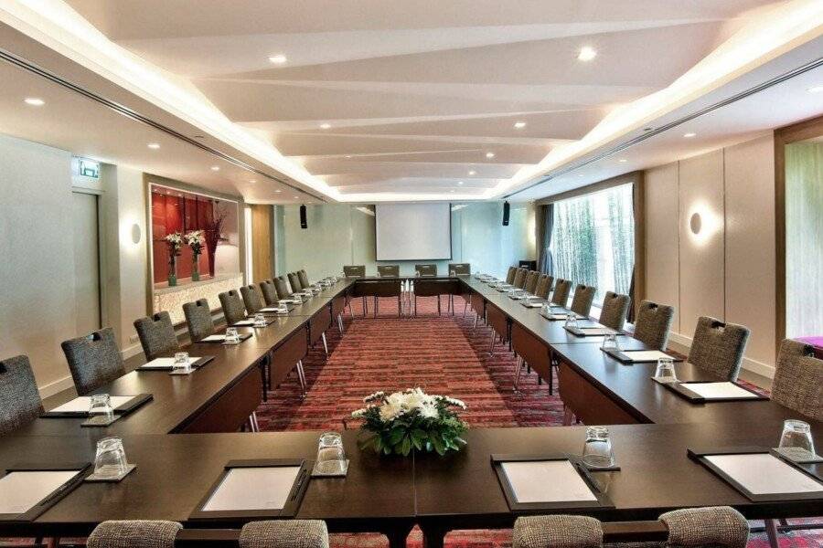 Park Plaza Soi 18 conference room,meeting room