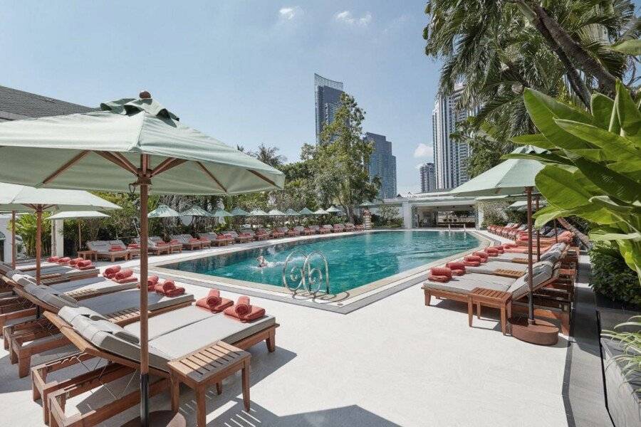 Mandarin Oriental, Bangkok outdoor pool