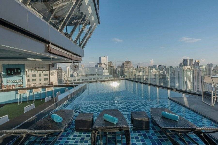 The Continent Hotel Sukhumvit  rooftop pool,ocean view