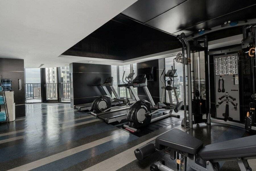 The Continent Hotel Sukhumvit  fitness centre