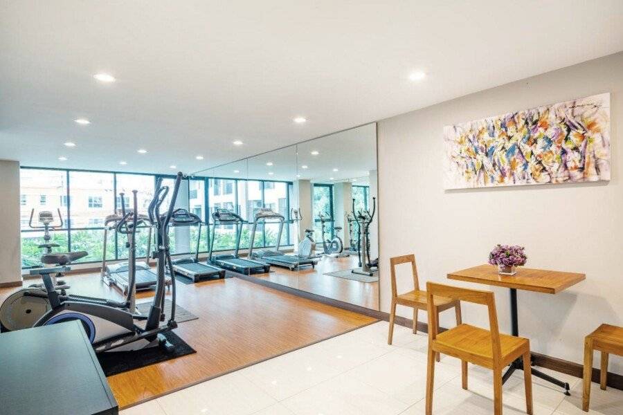 Livotel Hotel Kaset Nawamin fitness centre