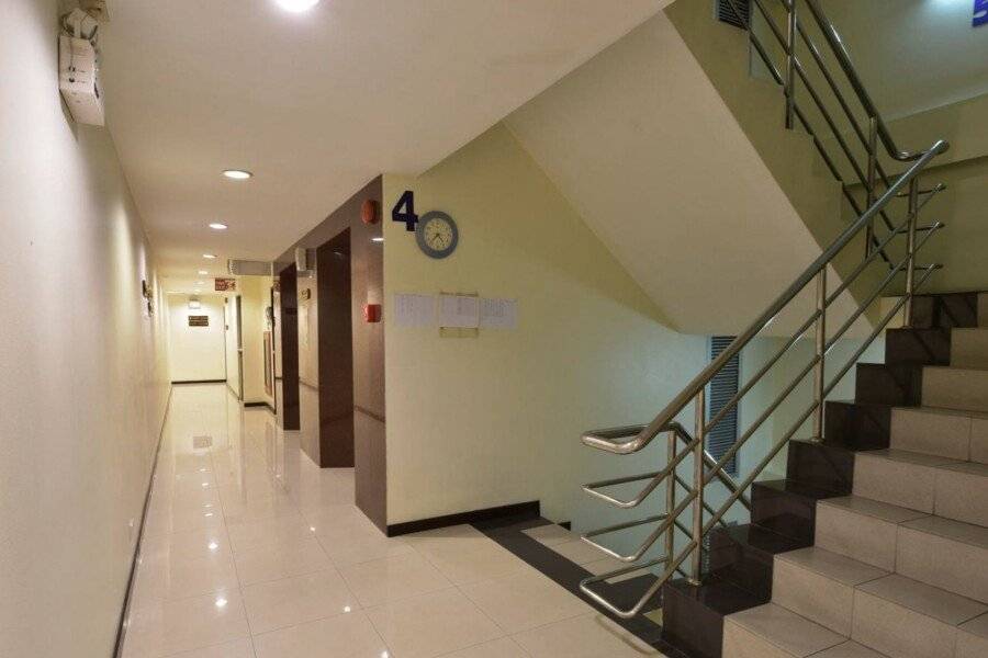 Grand Business Inn 