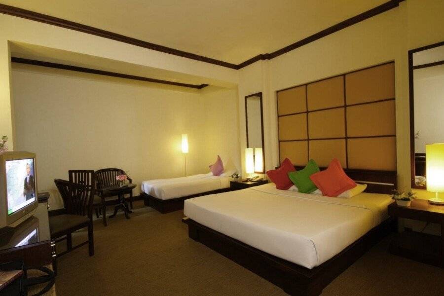 Grand Business Inn hotel bedroom