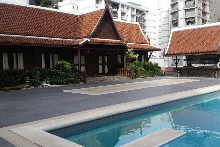 Ariston Hotel Bangkok outdoor pool,spa,garden