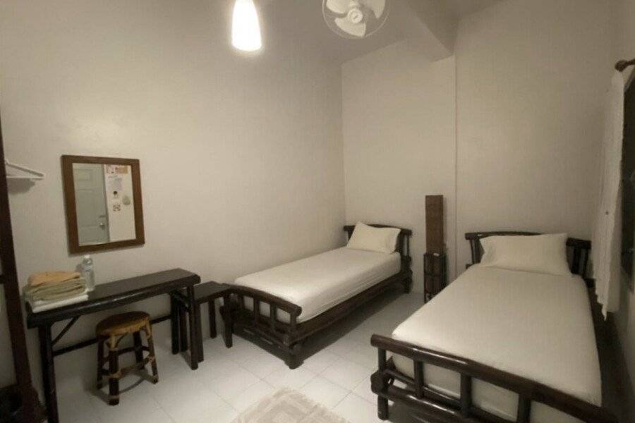 Lamphuhouse Bangkok - SHA Extra Plus Certified hotel bedroom