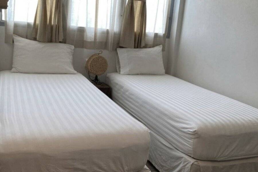 Lamphuhouse Bangkok - SHA Extra Plus Certified hotel bedroom