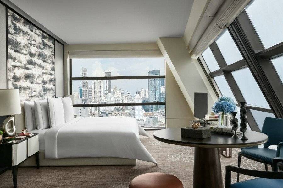 Rosewood Bangkok hotel bedroom,ocean view