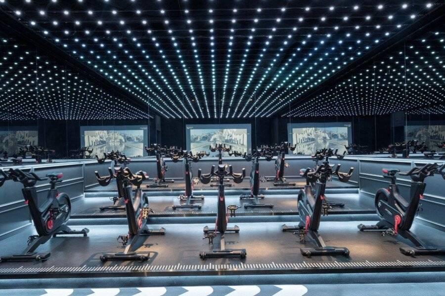 Sindhorn Kempinski Hotel fitness centre