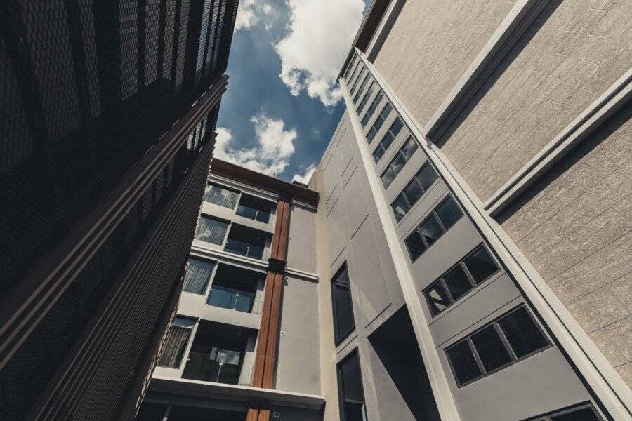 Ayathorn Bangkok , facade
