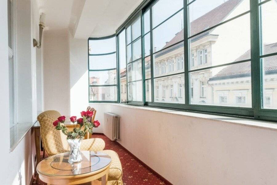 Hotel Bologna balcony