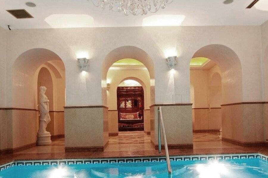 Alchymist Grand Hotel and Spa spa,indoor pool