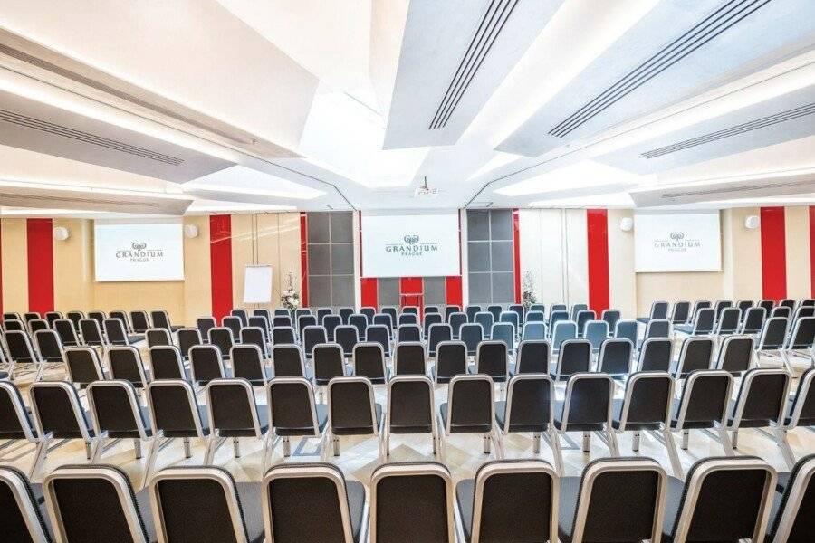 Grandium Hotel conference room