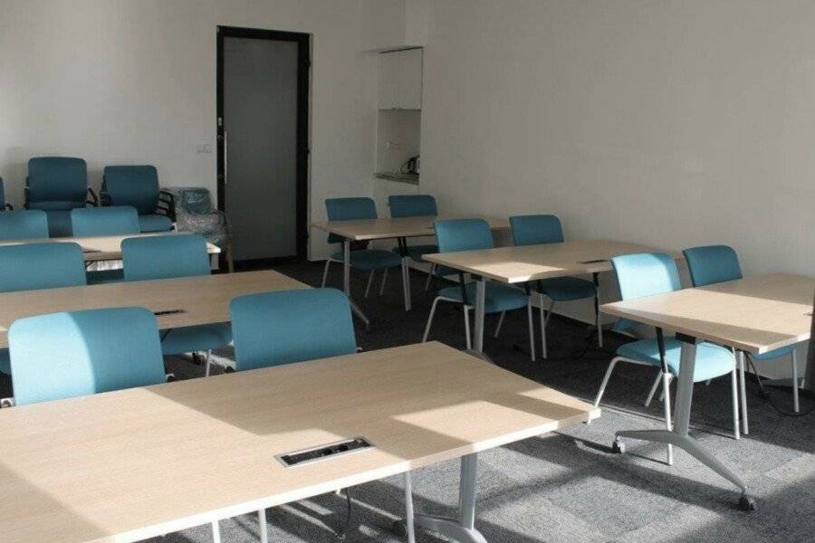 Akcent hotel conference room