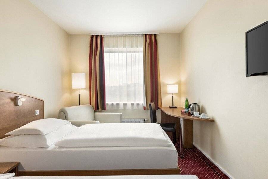 Amedia Express Prague hotel bedroom