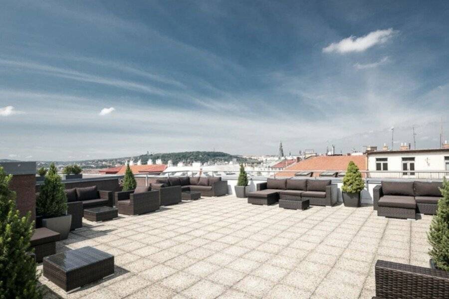 Novotel Praha Wenceslas Square rooftop pool