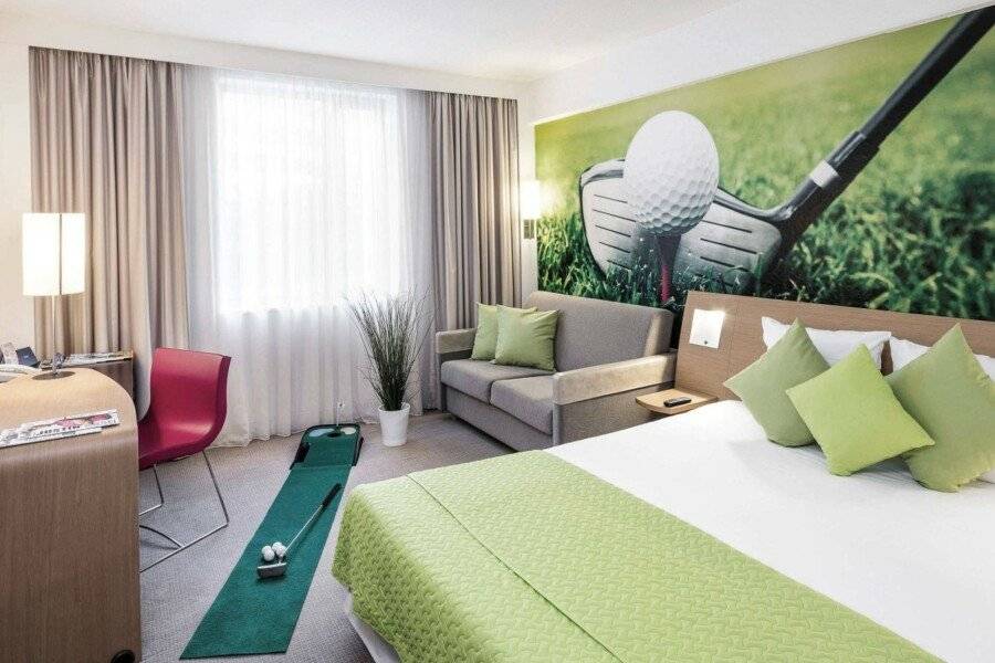 Novotel Praha Wenceslas Square hotel bedroom,golf