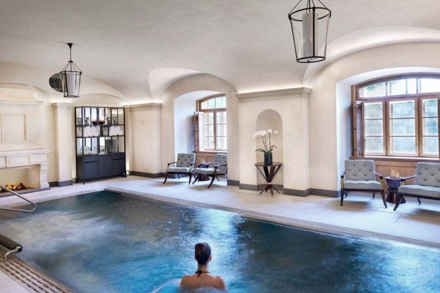 Four Seasons Hotel Prague spa, indoor pool