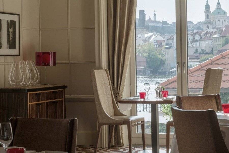 Four Seasons Hotel Prague restaurant,ocean view