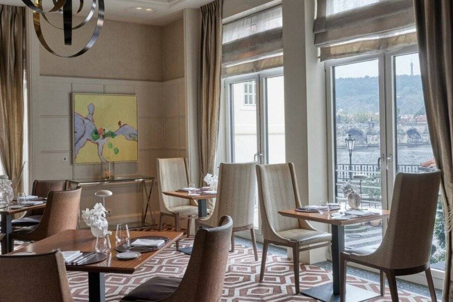 Four Seasons Hotel Prague restaurant,ocean view