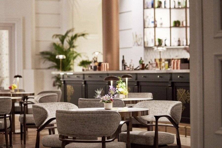 Andaz Prague restaurant, bar, lobby