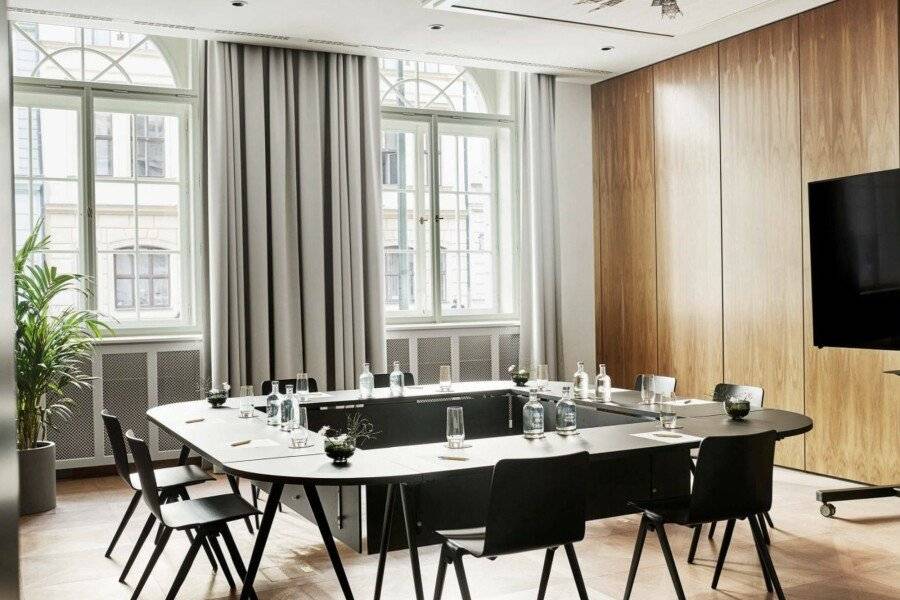 Andaz Prague conference room,meeting room