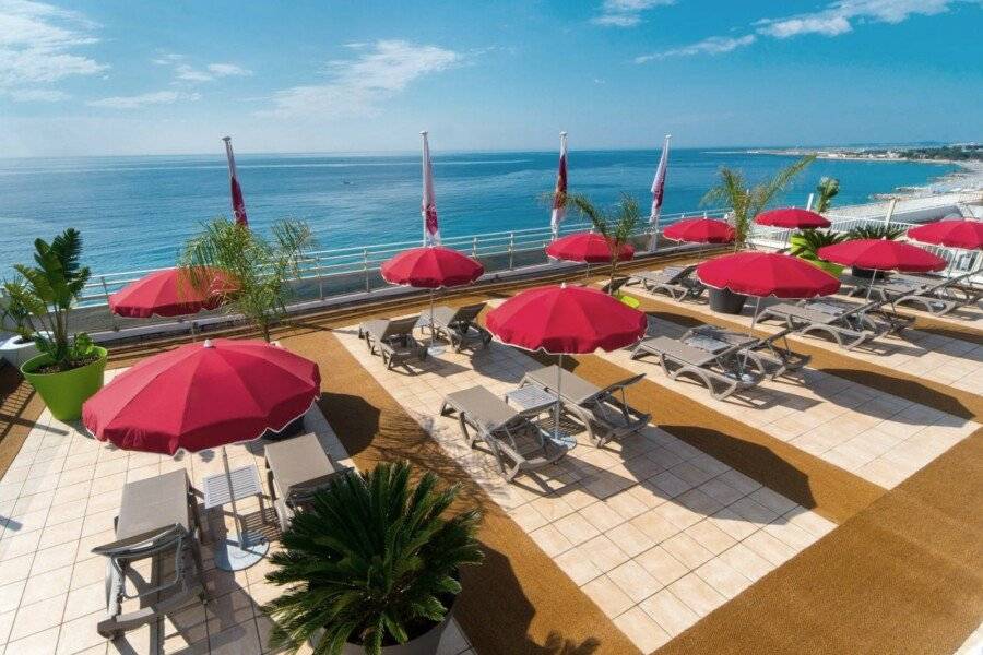 Aparthotel Adagio Nice Promenade des Anglais rooftop pool,ocean view