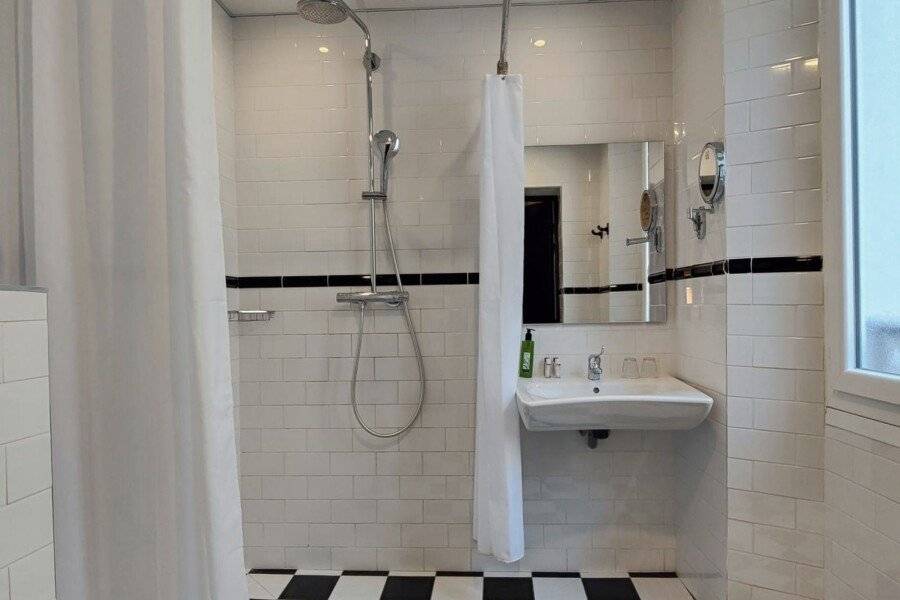 Hôtel de France, un hôtel AMMI bathtub