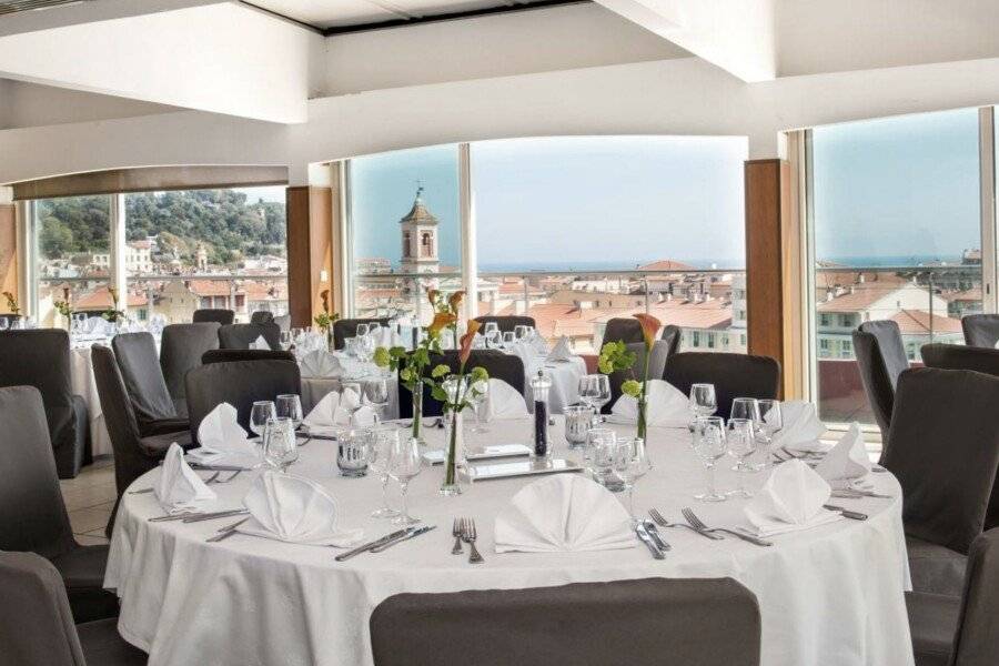 Hotel Aston La Scala restaurant,ocean view