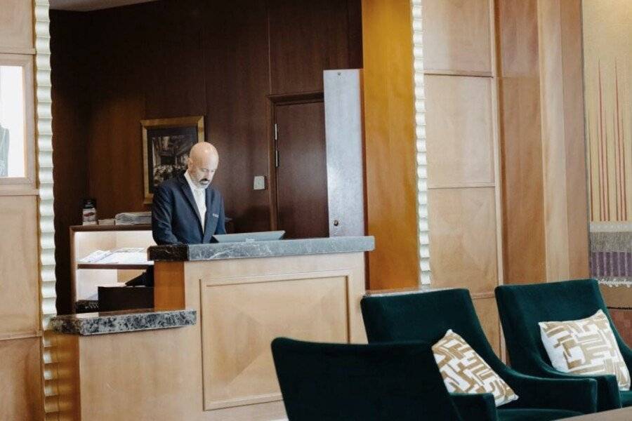 Hyatt Regency Nice Palais de la Méditerranée lobby,front desk