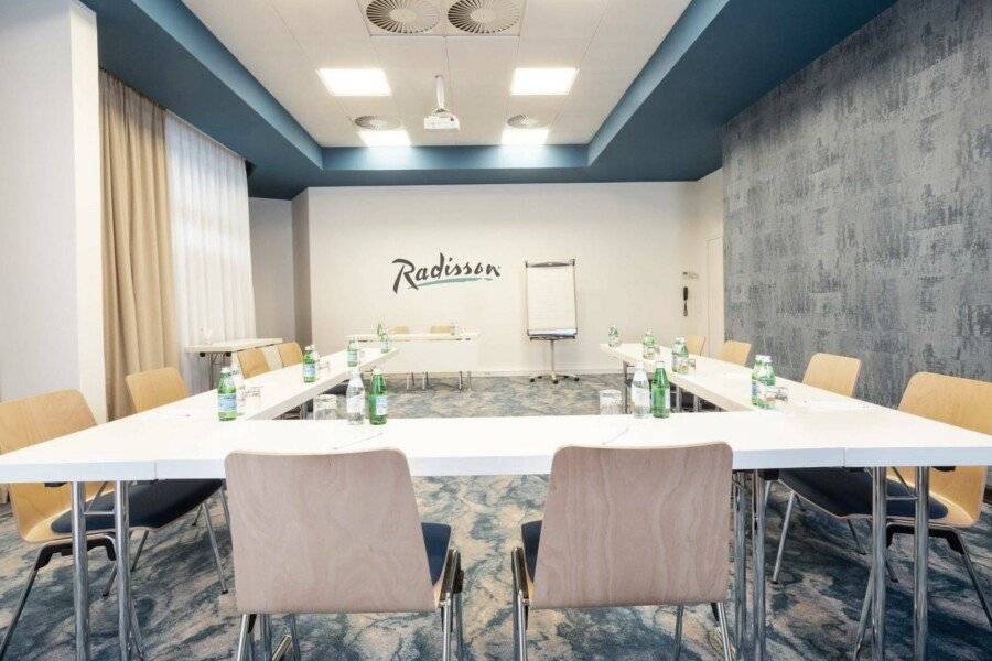 Radisson Hotel Nice Airport conference room,meeting room