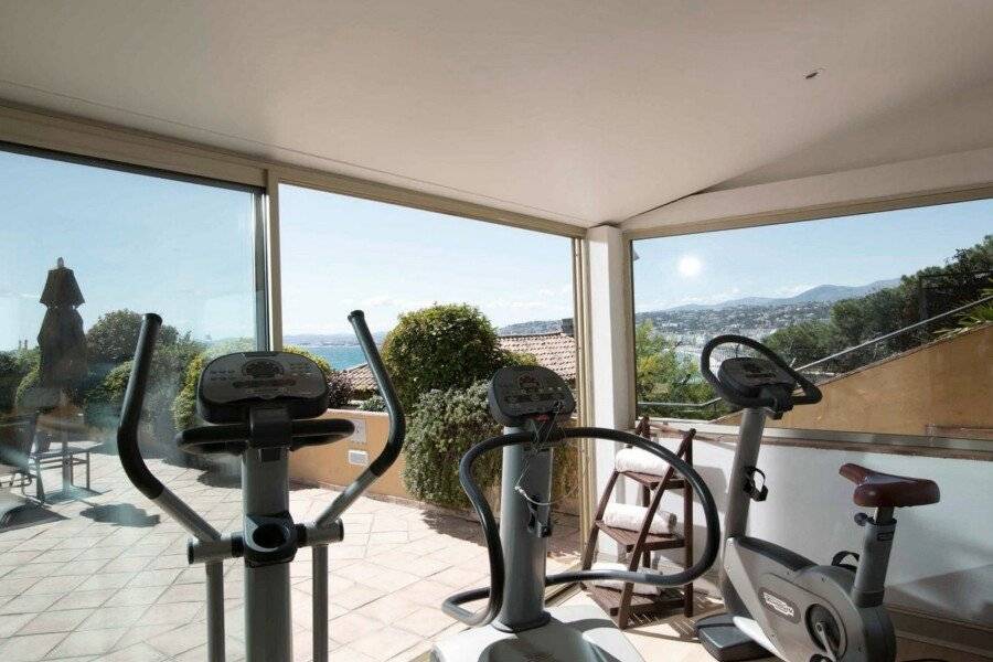 Hôtel La Pérouse Nice Baie des Anges - Recently fully renovated fitness centre,ocean view