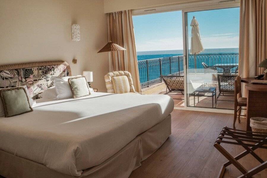 Hôtel La Pérouse Nice Baie des Anges - Recently fully renovated hotel bedroom,ocean view,balcony