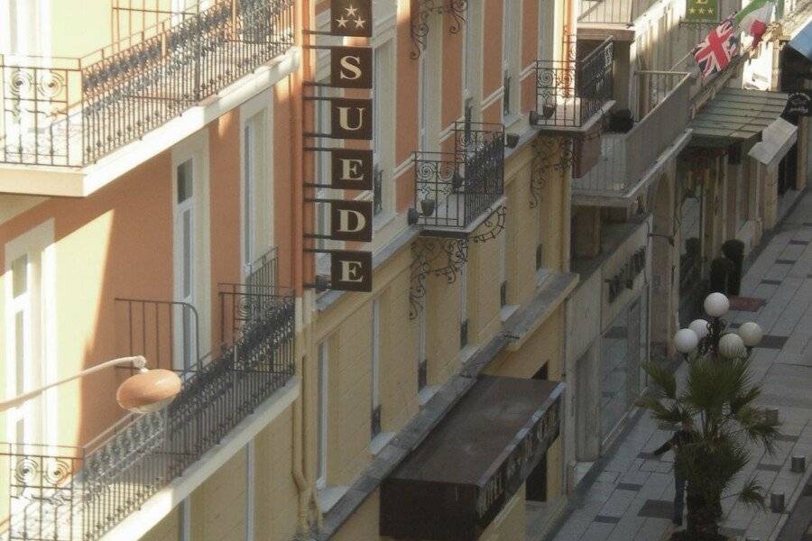 Hotel De Suède facade