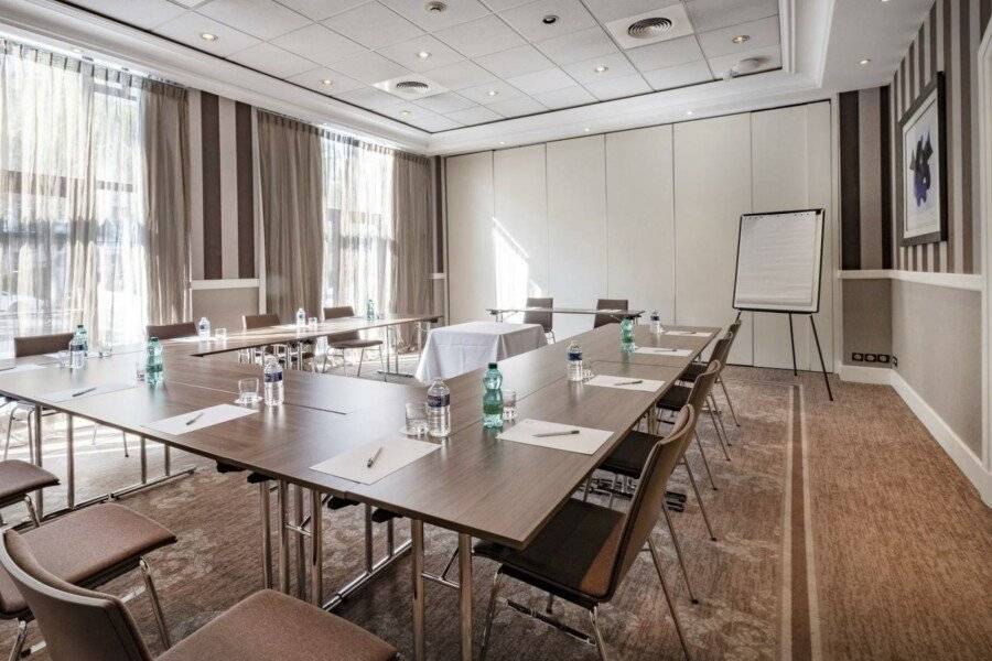 Holiday Inn Nice, an IHG Hotel conference room,meeting room