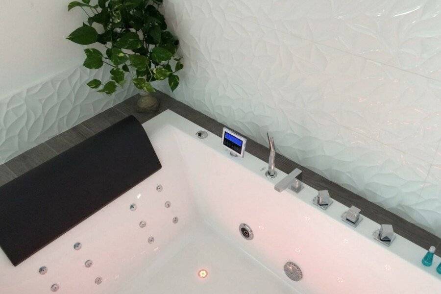 Hotel Villa Rose jacuzzi