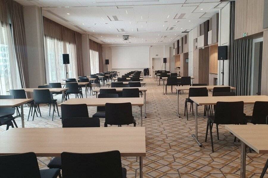 Crowne Plaza – Nice – Grand Arenas conference room,meeting room