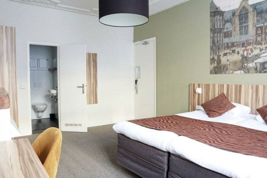 Hotel Asterisk hotel bedroom