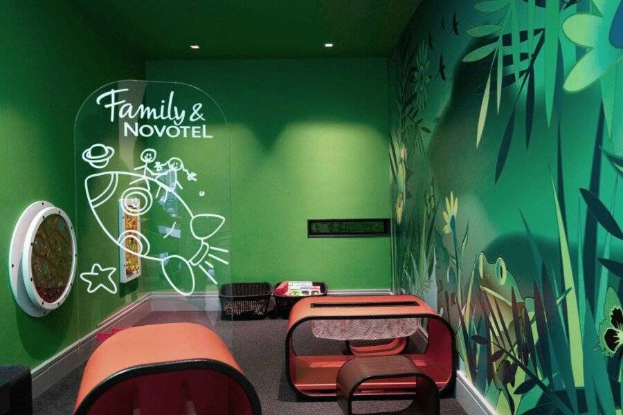 Novotel Amsterdam City kids play area,