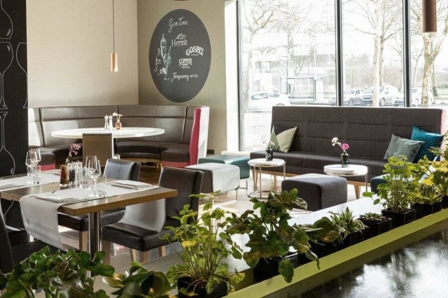 Novotel Amsterdam City restaurant