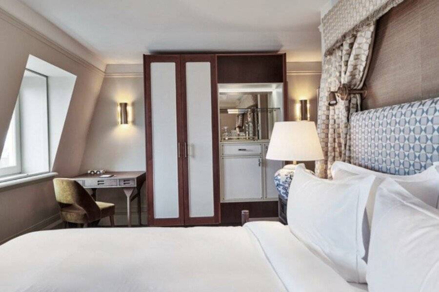 De L’Europe Amsterdam – The Leading Hotels of the World hotel bedroom