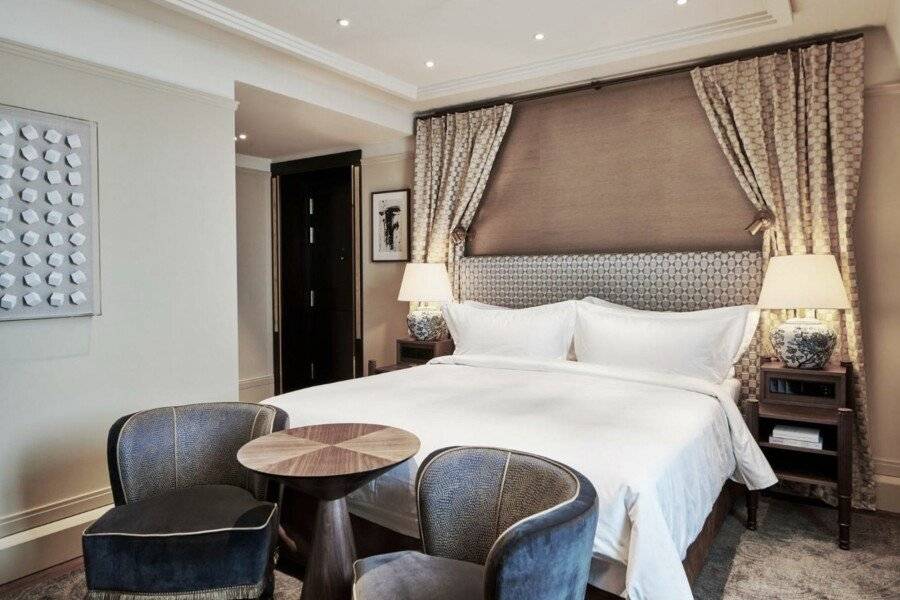 De L’Europe Amsterdam – The Leading Hotels of the World hotel bedroom