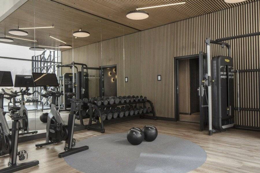 Anantara Grand Hotel Krasnapolsky fitness centre