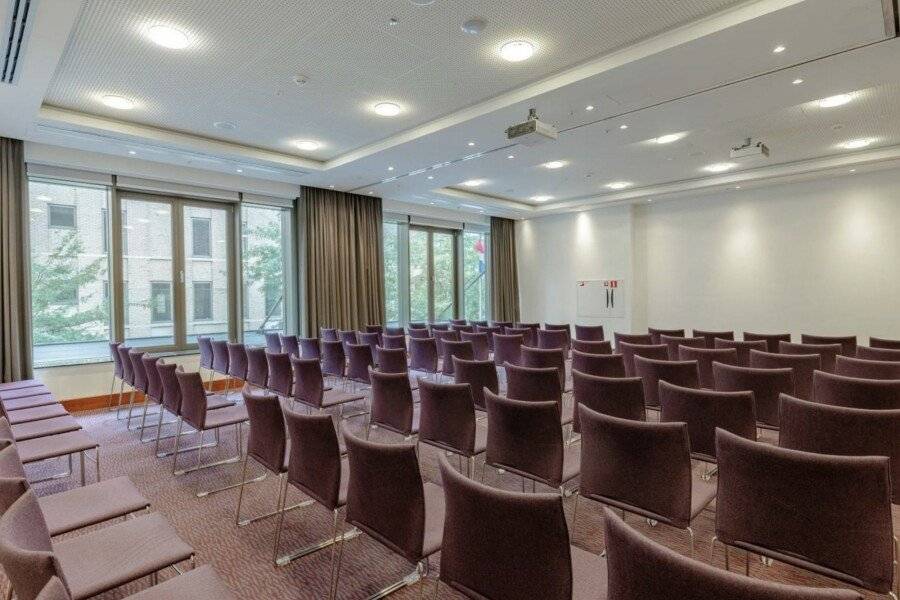 Crowne Plaza Amsterdam conference room,meeting room