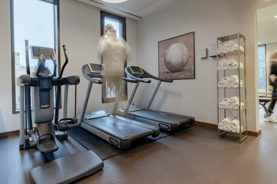 Crowne Plaza Amsterdam fitness centre