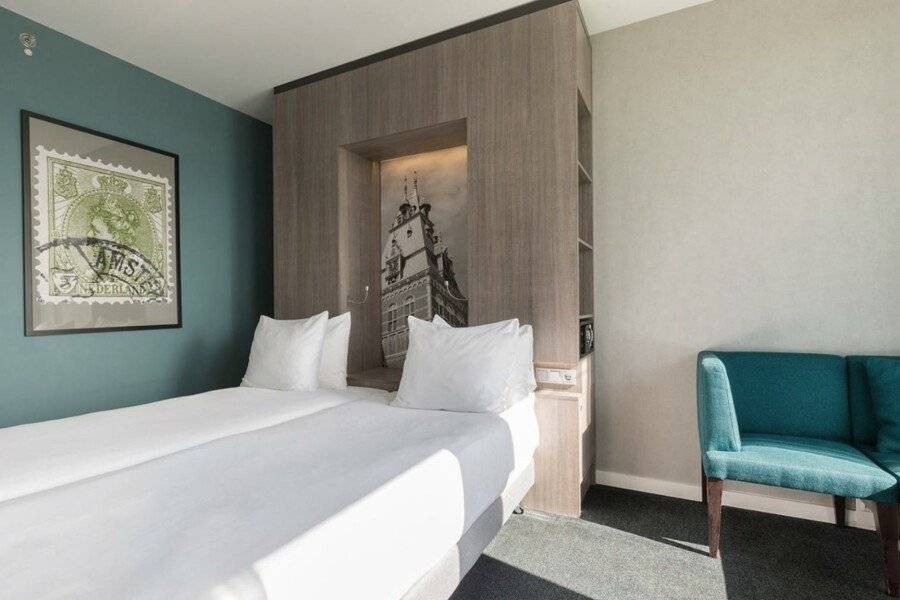 Leonardo Hotel Rembrandtpark hotel bedroom